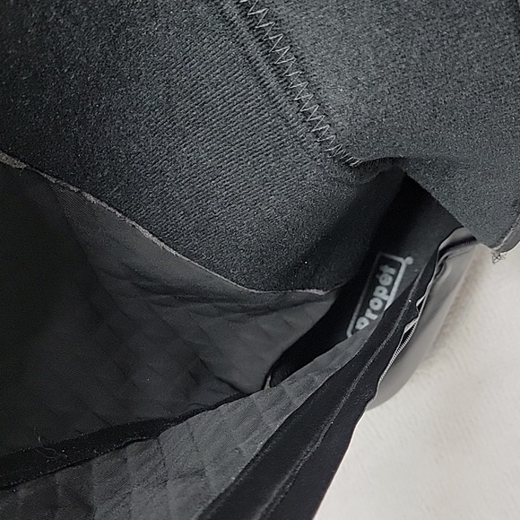 Boots - Picture 11 of 12